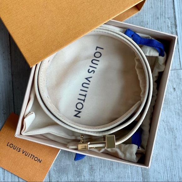 LOUIS VUITTON ✨ LV INITIALES 30MM REVERSIBLE BELT! - Picture 6 of 6